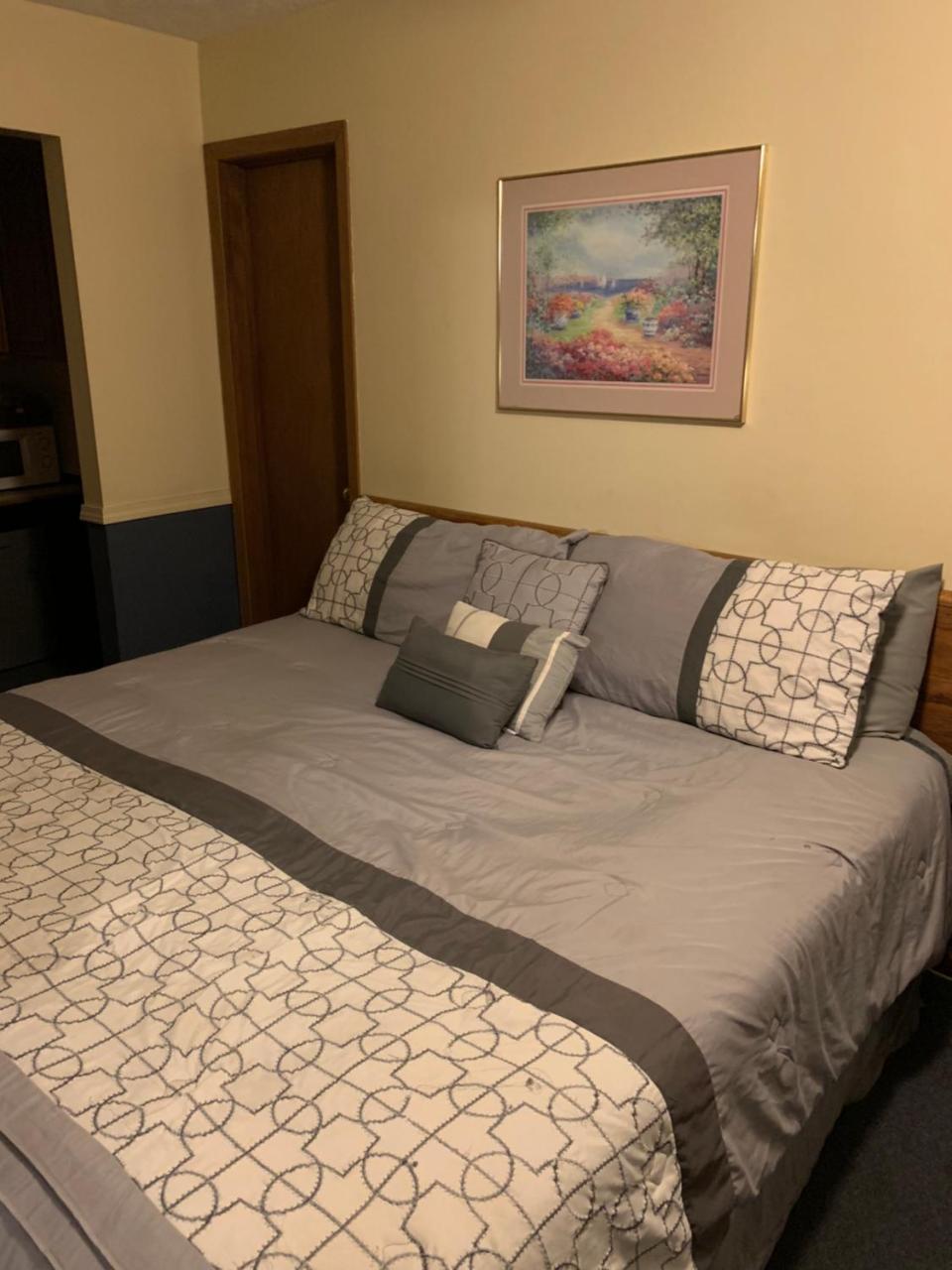 Blue Spruce Motel นอร์ทแพลตต์ ภายนอก รูปภาพ